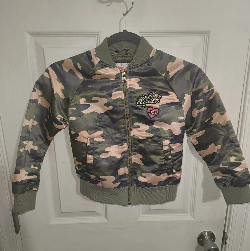 Place Camouflage Kids Jacket - Green and Pink 107